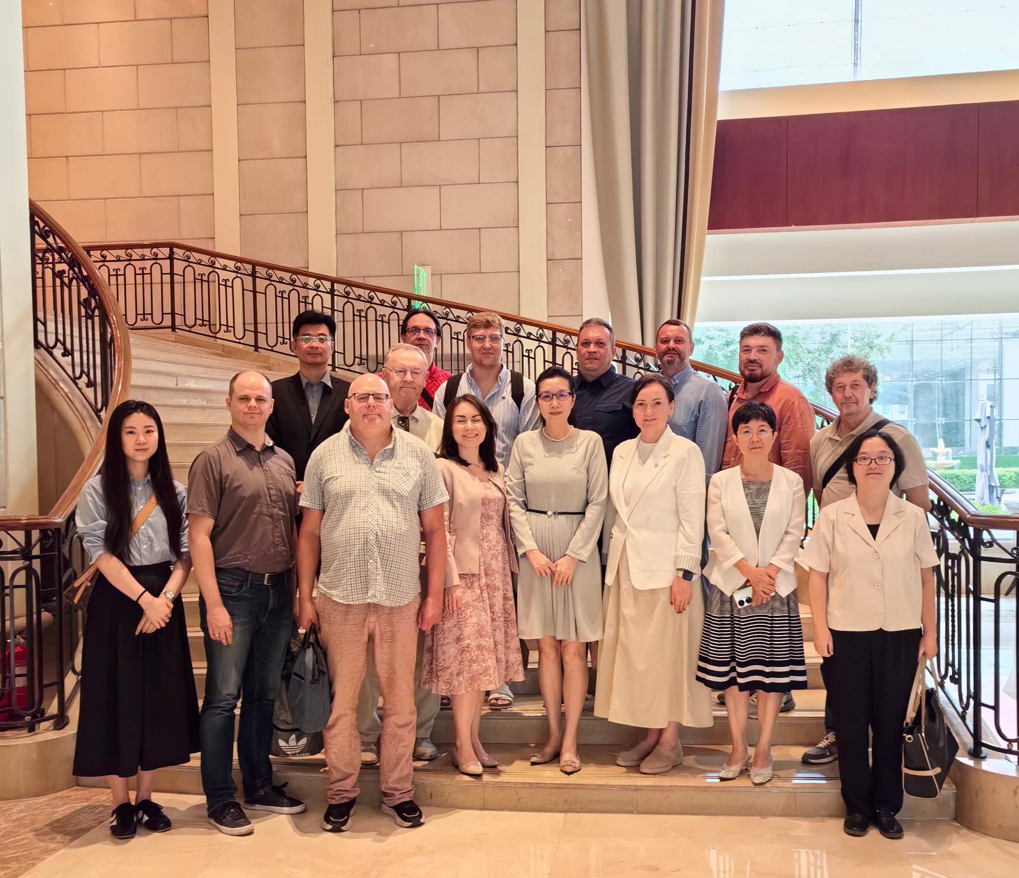 Russian Friendship Delegation Visits China